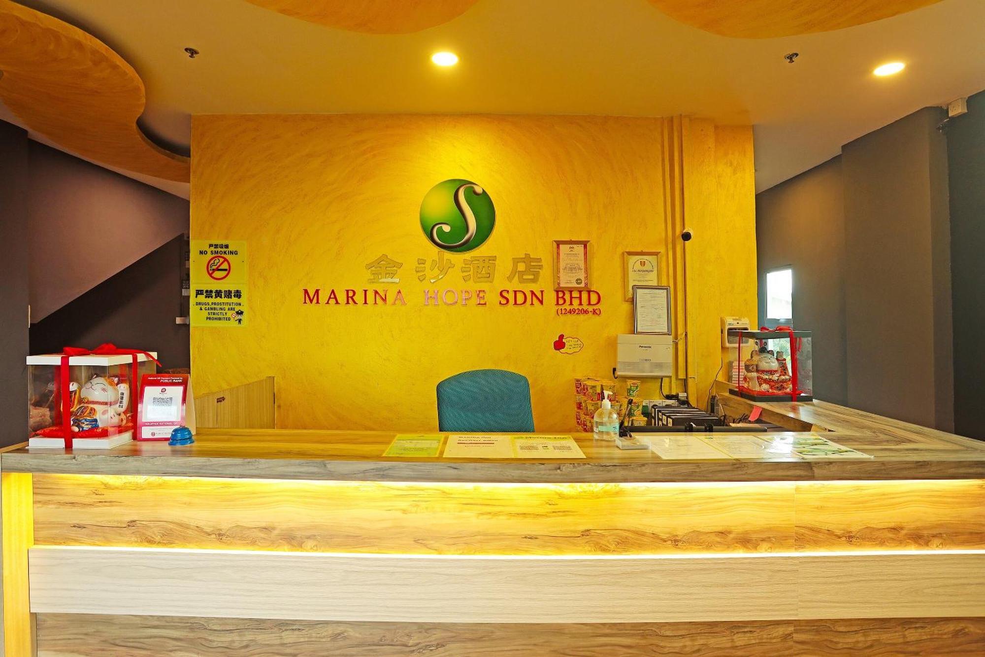 Super Oyo 90478 Marina World Hotel Kuching Luaran gambar